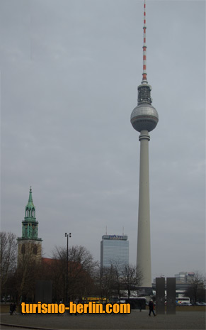Fernsehenturm (Torre de television)